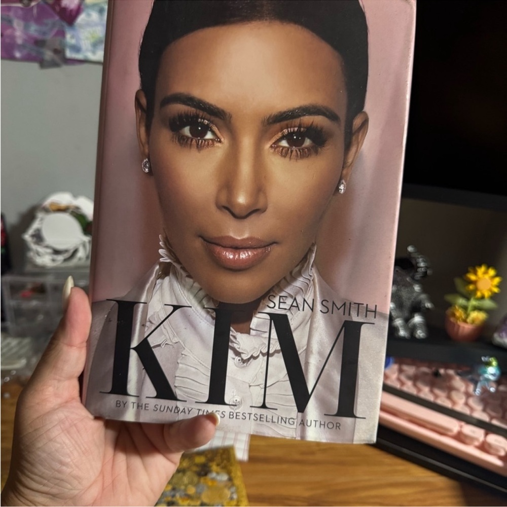 KKW Beauty Glam Look with Neutral Tones